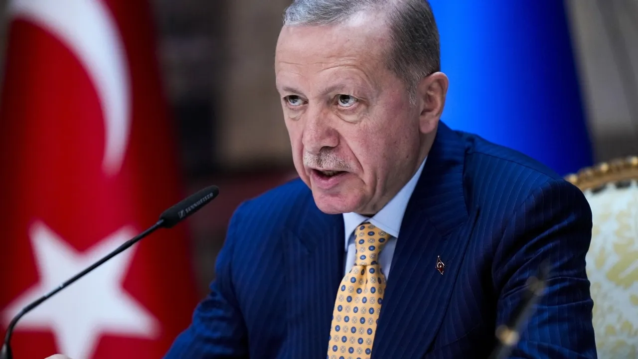 Erdoğan Warns Against Misinterpreting Local Election Results, Vows to Continue Leading Turkey