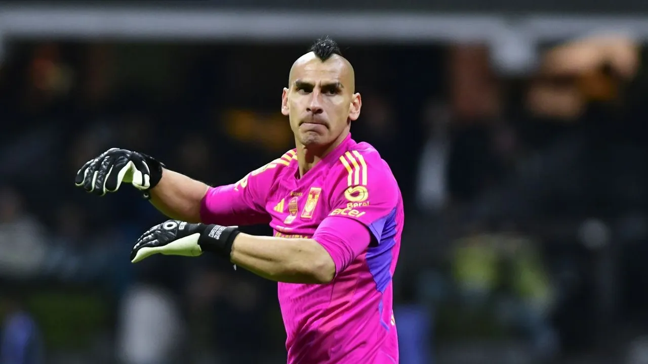 Mexican Goalkeeper Nahuel Guzman Suspended for 11 Matches for Laser Pointer Incident