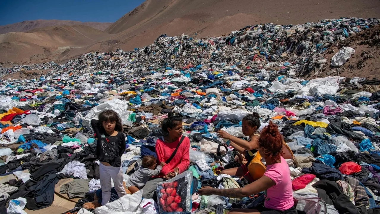 Chilean Desert Becomes Dumping Ground for Global Fast Fashion Waste
