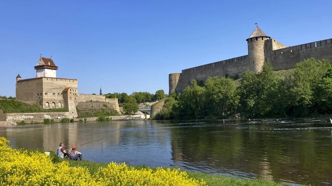 EU Chief Josep Borrell Condemns Russia's Removal of Estonian Buoys on Narva River
