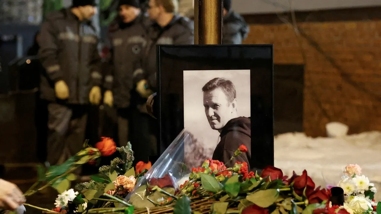 US Intel: Putin Likely Not Responsible for Navalny's Death, Despite Years of Targeting