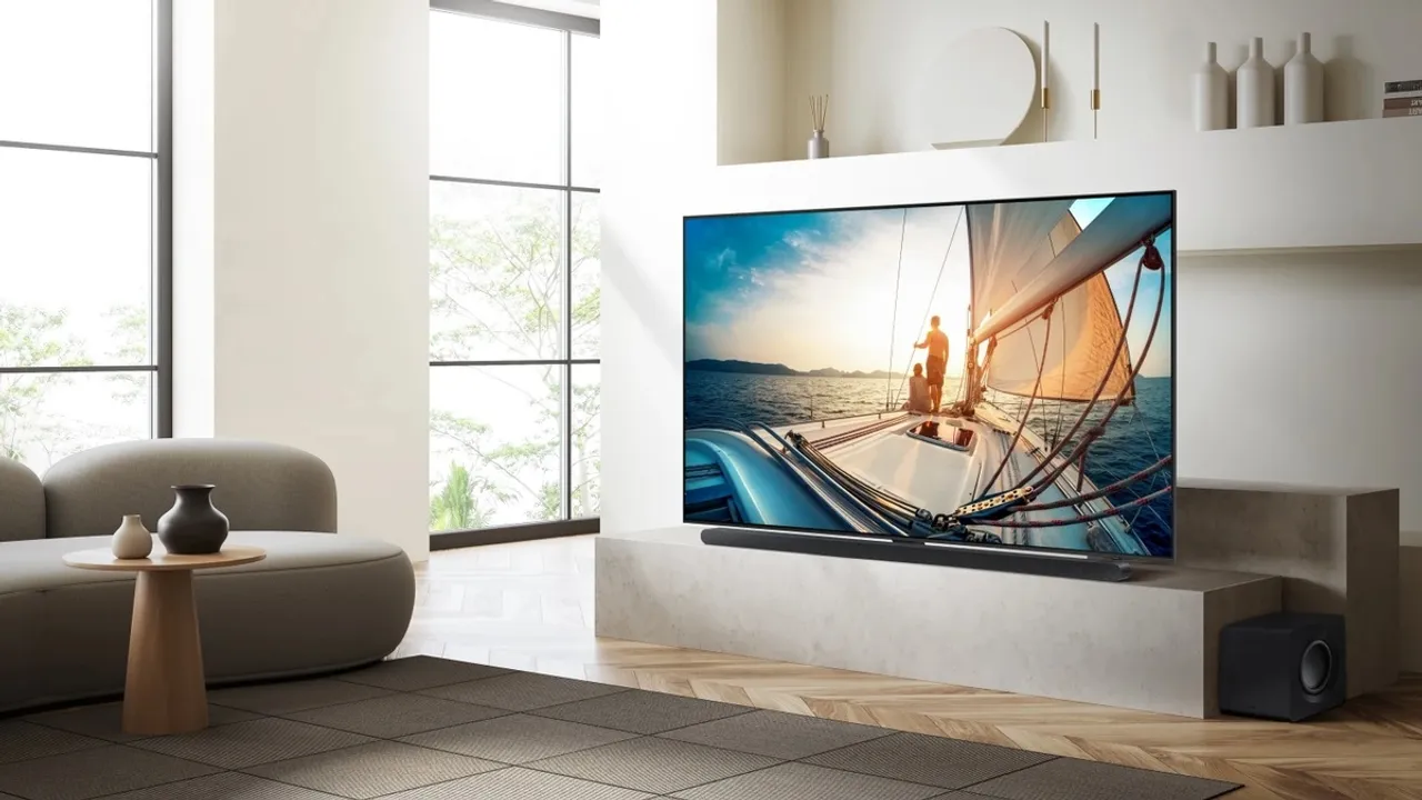Samsung QN90C 55-inch Neo QLED TV Delivers Stunning Picture Quality and Gaming Features