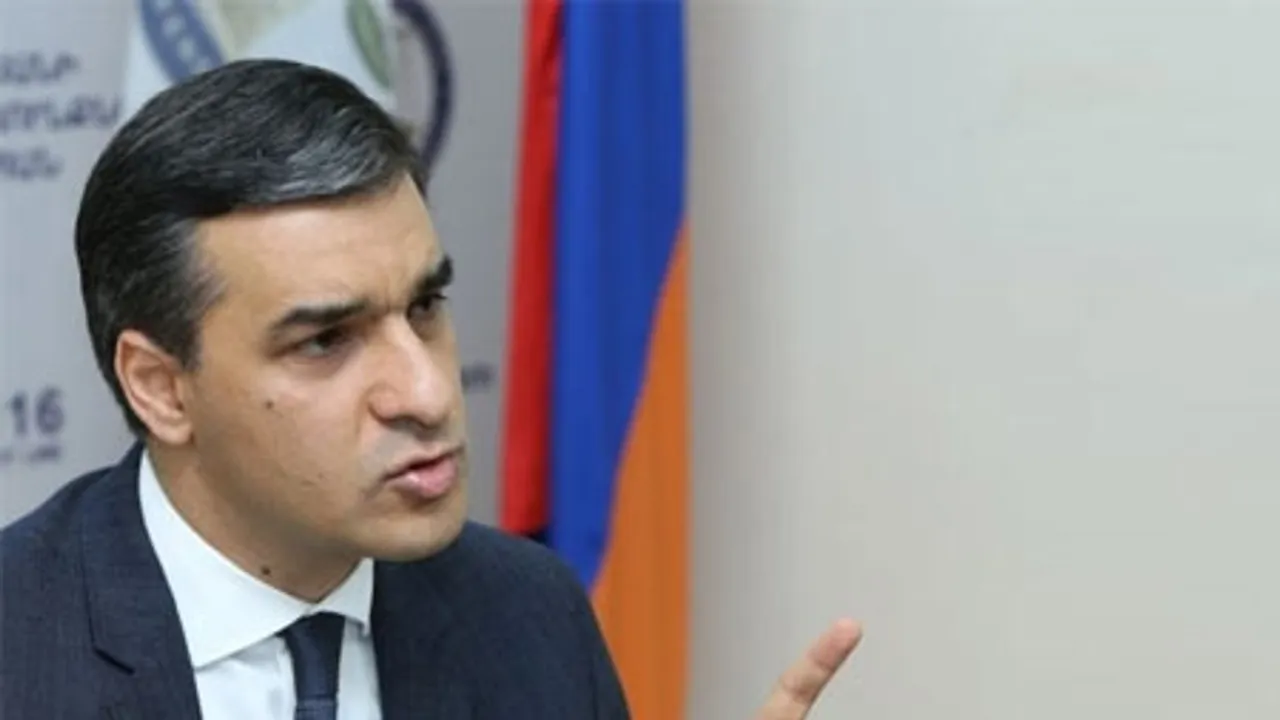 Young Man Detained in Armenia for Confronting Pro-Government Lawmaker on Bus