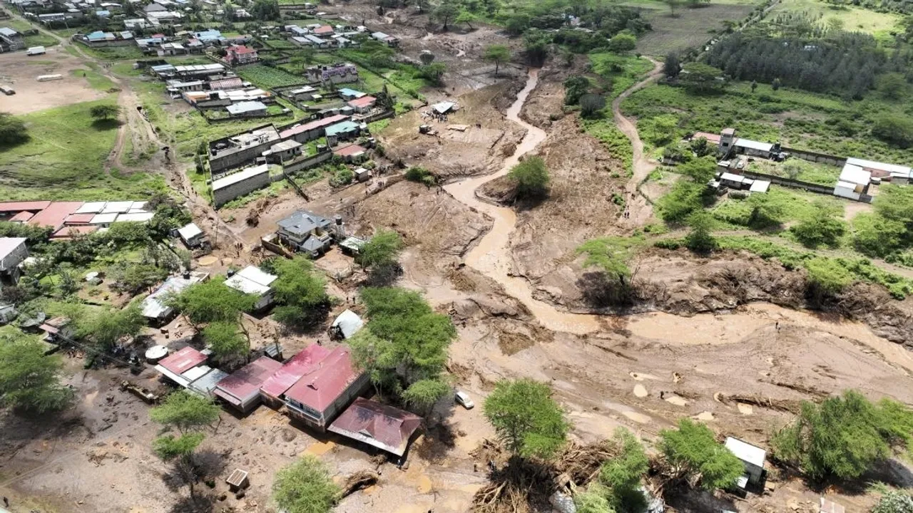Deadly Floods in Kenya Prompt Government Response and School Closures