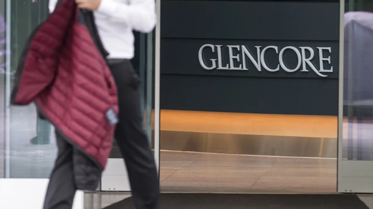 Glencore Mulls Rival Bid for Anglo American After BHP's $39B Offer