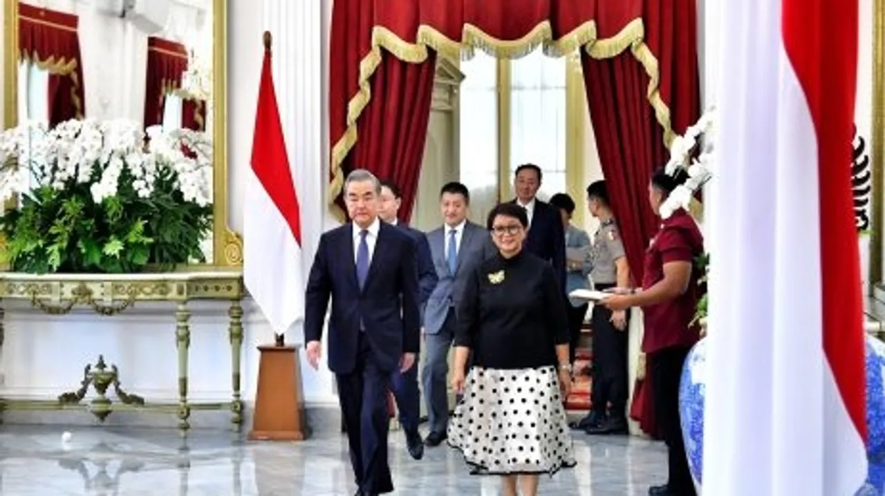 China and Indonesia Agree to Boost Cooperation During Xi's Visit
