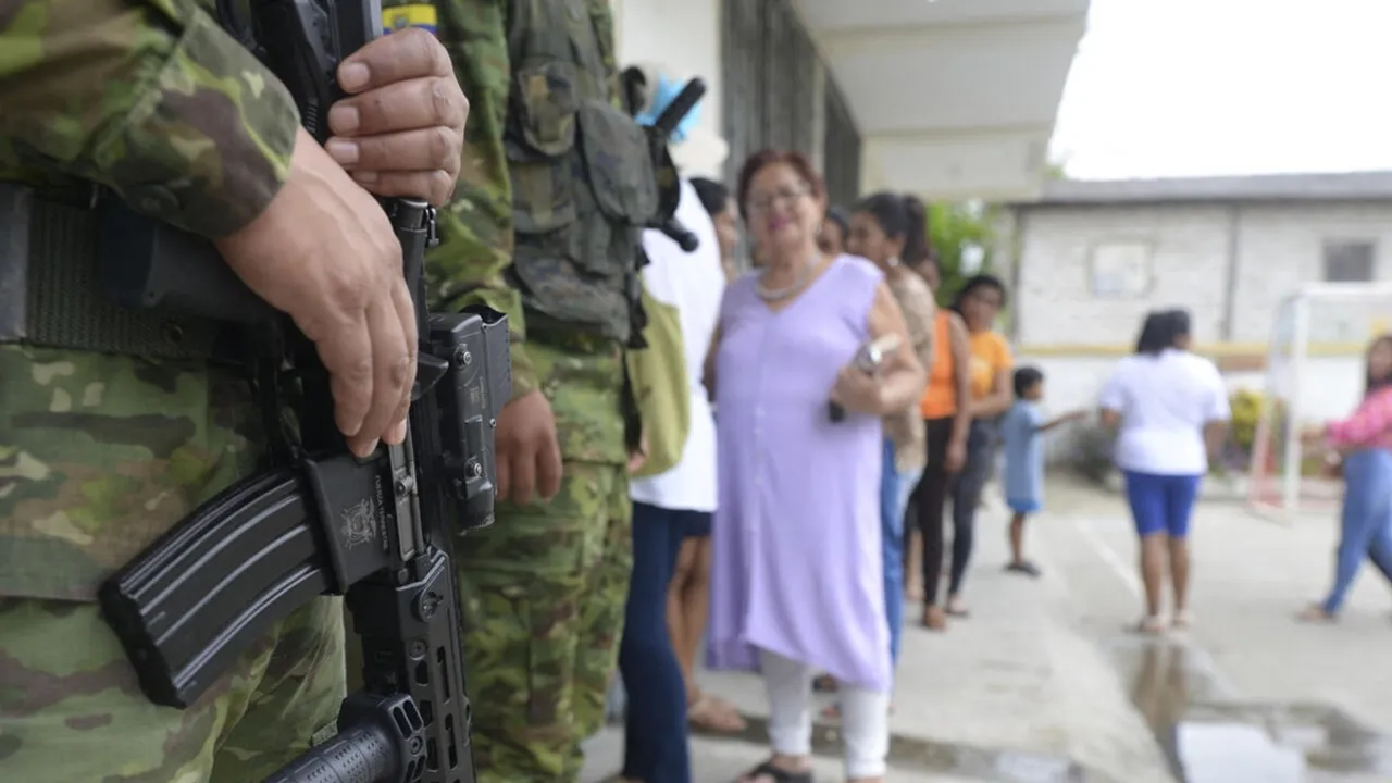 Ecuadorian Mayor Assassinated Amid Referendum on Anti-Gang Measures