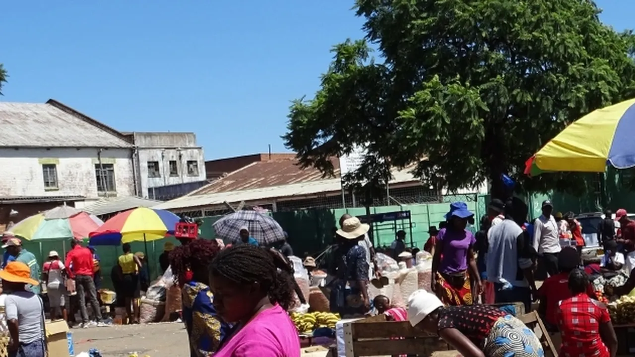 Illegal Food Vendors in Bulawayo Forced to Operate at Night Amid Health Concerns