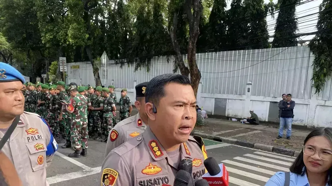 Ganjar Pranowo Claims No Invitation to KPU Meeting Declaring Prabowo-Sandiaga Victory
