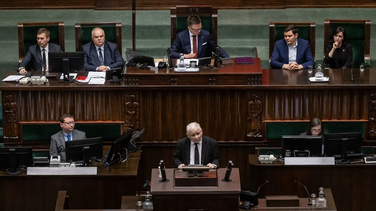 Polish Justice Committee Probes Searches of Opposition MPs Amid Pegasus Spyware Scandal