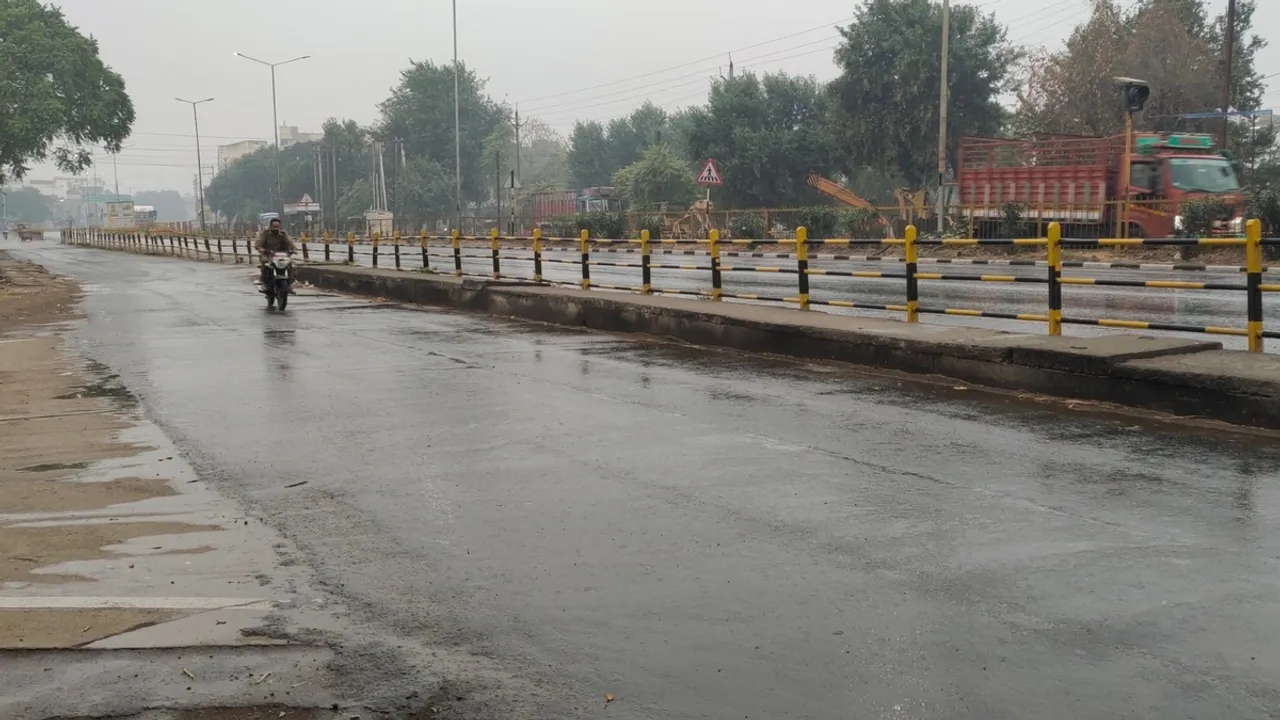 Thunderstorms and Rain Hit Madhya Pradesh Amidst Scorching Heat