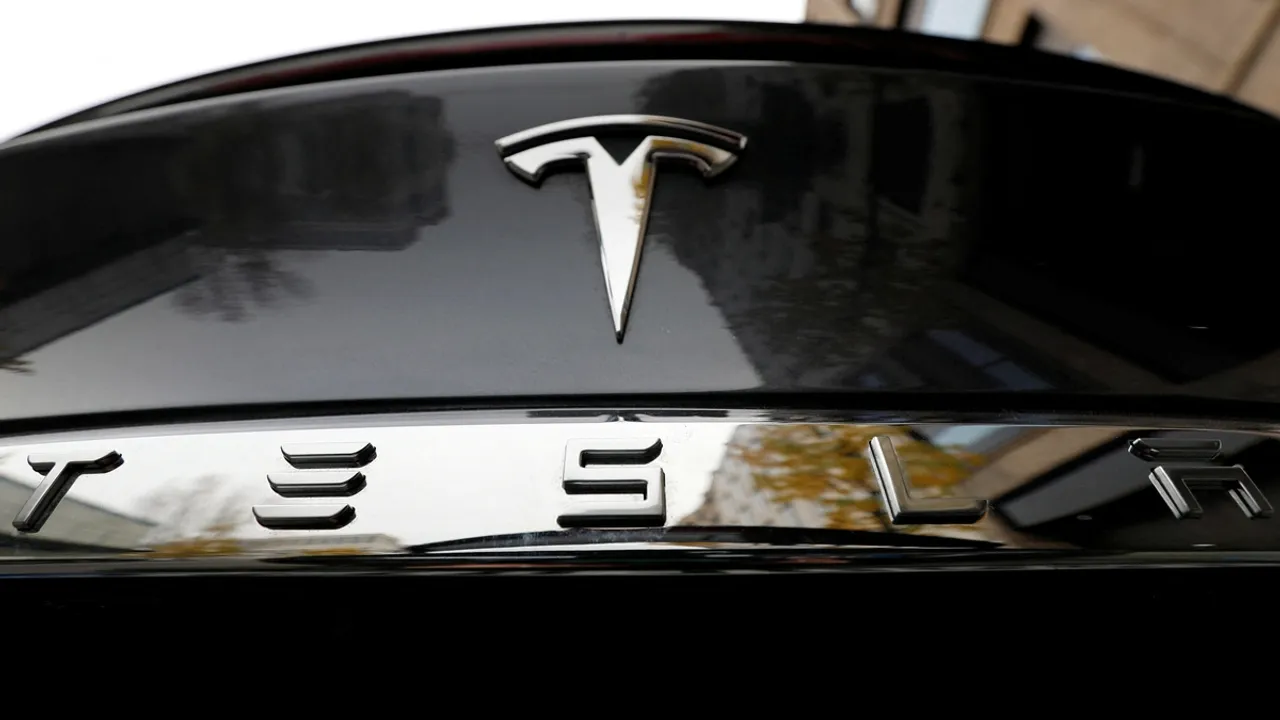 Tesla Faces Challenges as Elon Musk Feuds with Tucker Carlson