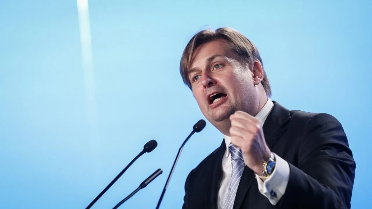 Far-Right AfD Candidate Maximilian Krah Wins  EU Parliament Seat in Saxony Despite Aide's Arrest