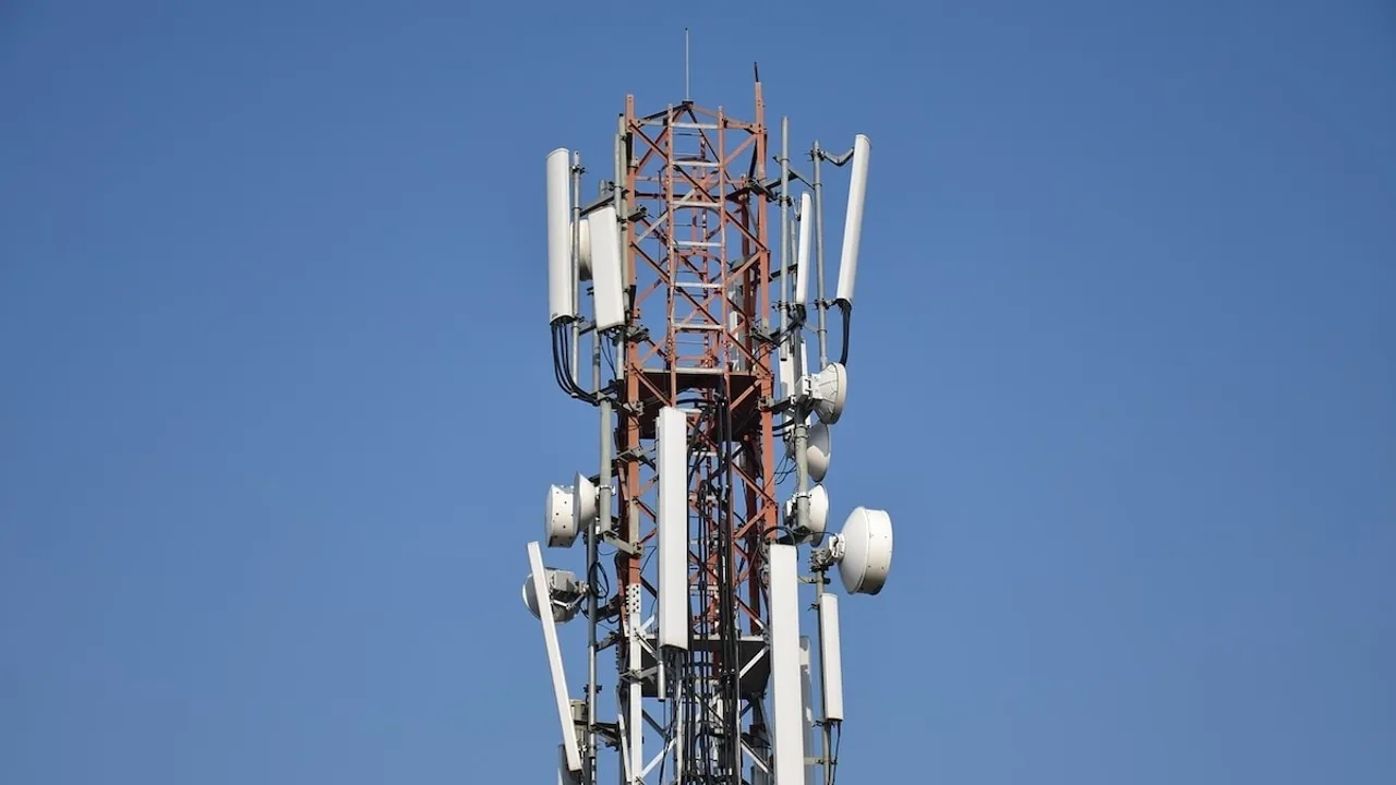 Government Confirms Auction Process for Mobile Spectrum Allocation in India