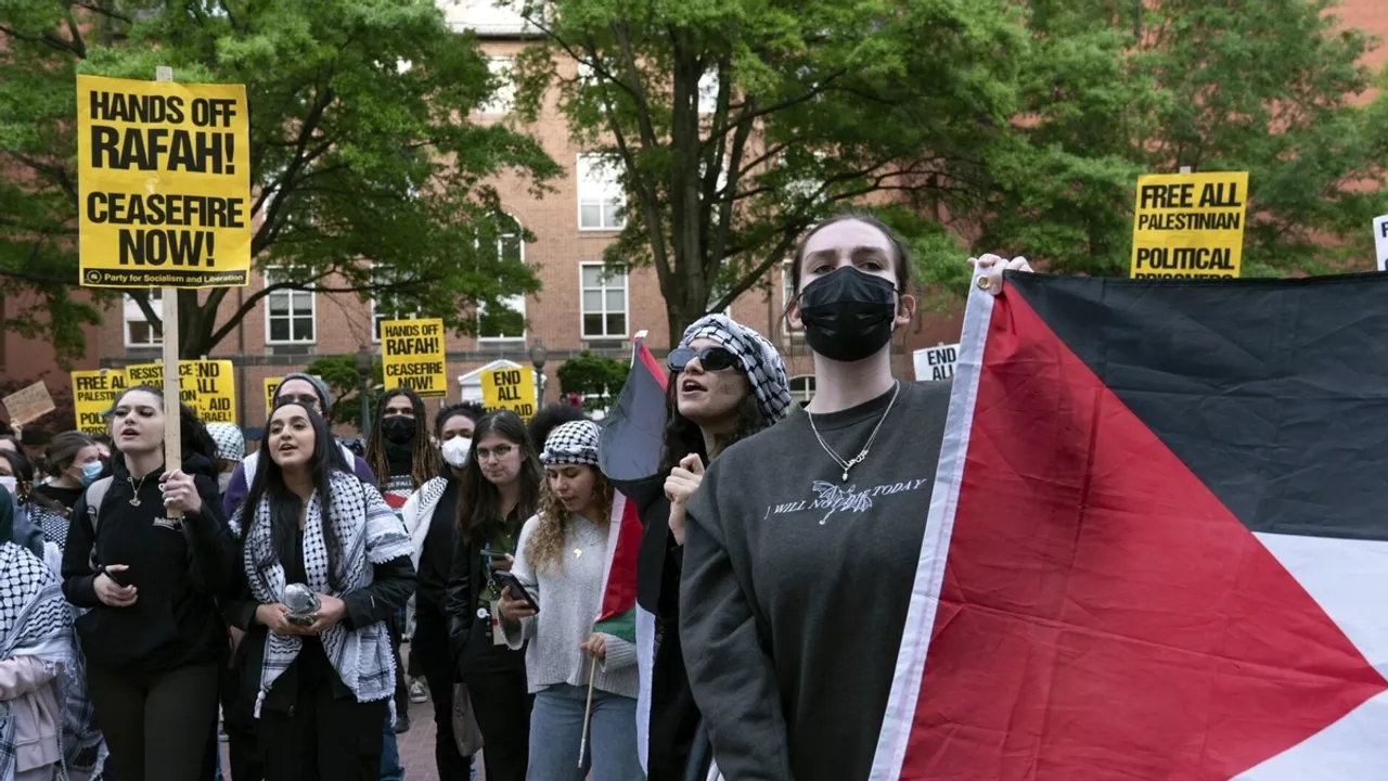 George Washington University Students Protest Israeli-US Actions in Gaza, Demand Divestment
