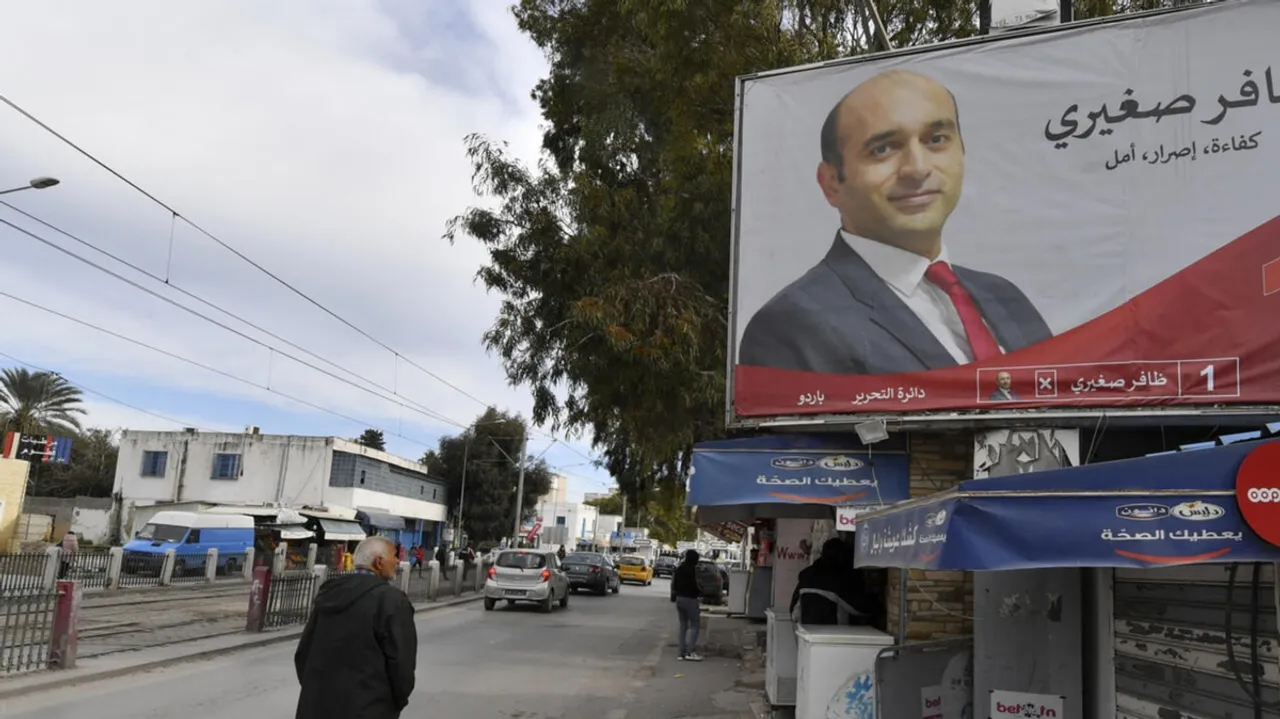 Tunisian Journalists Face Mounting Pressure Ahead of Crucial Elections