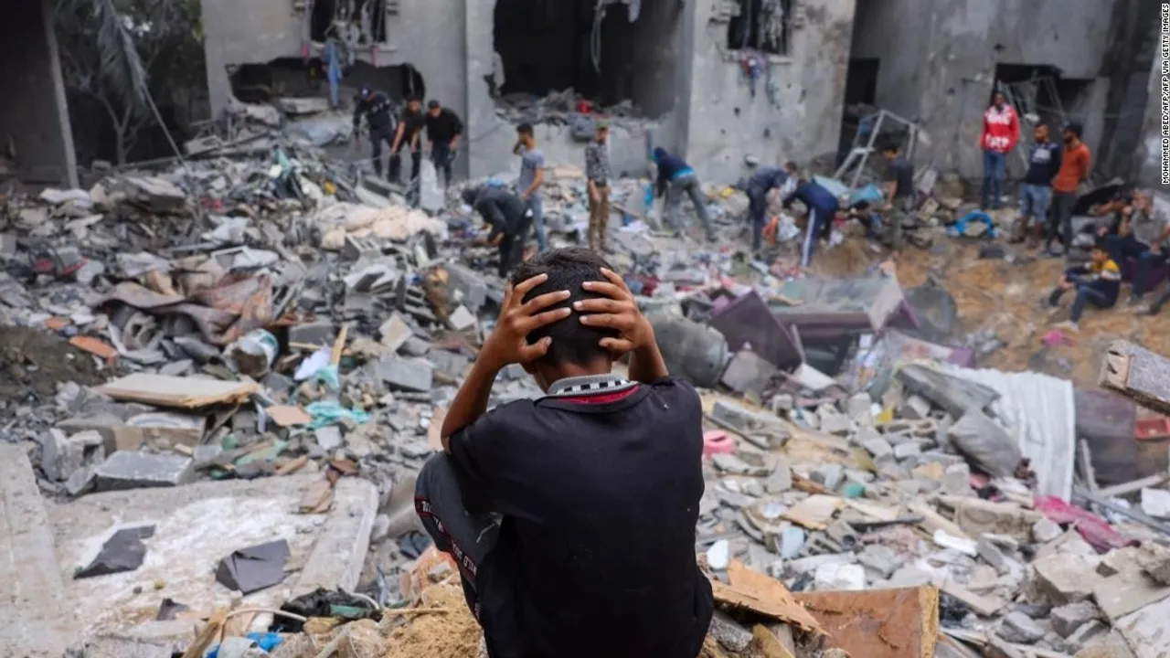 Gaza Conflict Reaches 200 Days as Mass Graves Discovered and Media Coverage Criticized