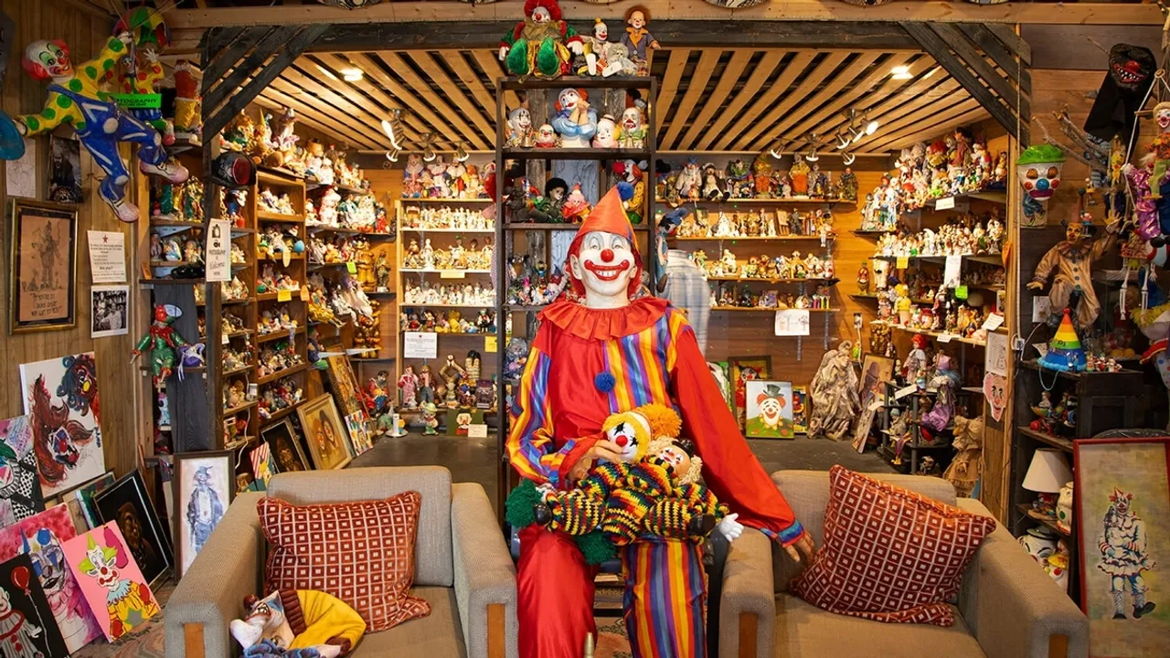 Haunted Clown Motel in Nevada Lures Horror Fans