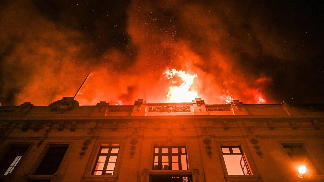Fire Threatens Building Collapse in Lima, Peru; Elderly Man Rescued by Police Helicopter