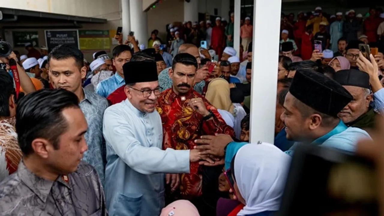 Prime Minister Anwar Ibrahim to Attend Eid al-Fitr Celebrations Across Malaysia