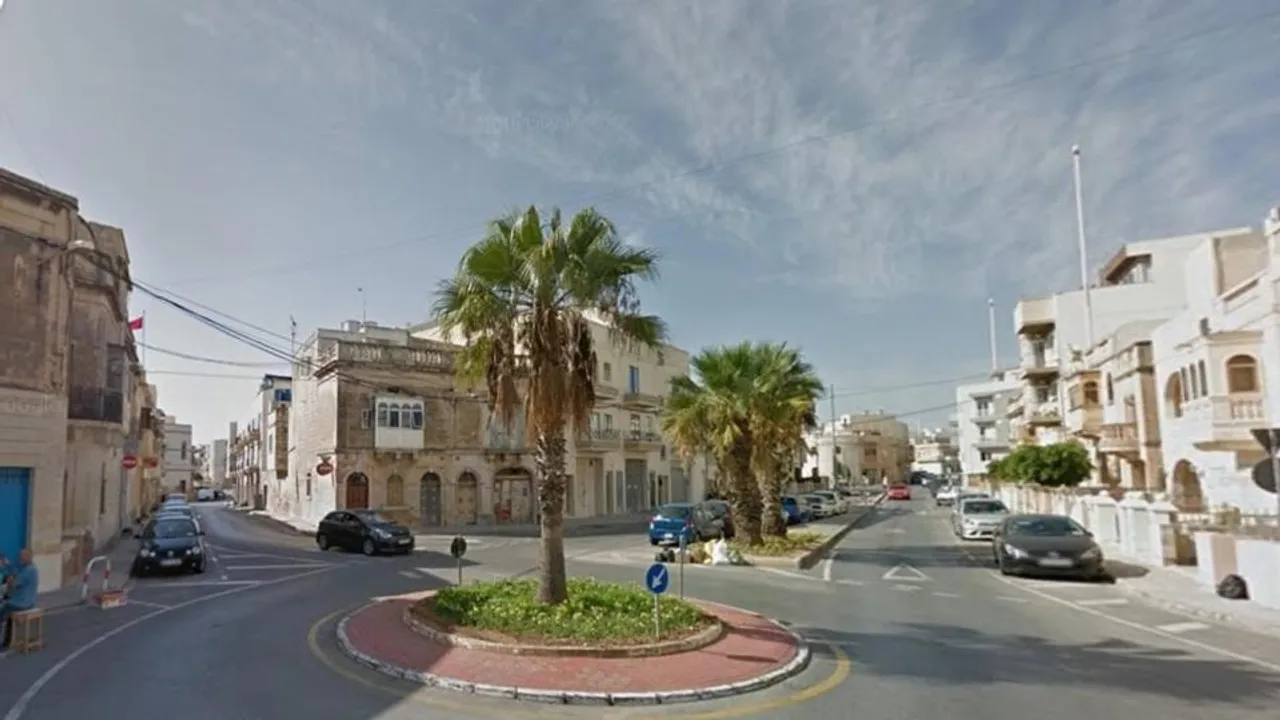 Qormi Barber Stabbed with Scissors in Shop Attack, Four Syrian Men Charged