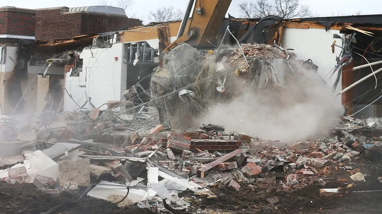 Leaning School Building in France Set for Demolition Amid Safety Concerns