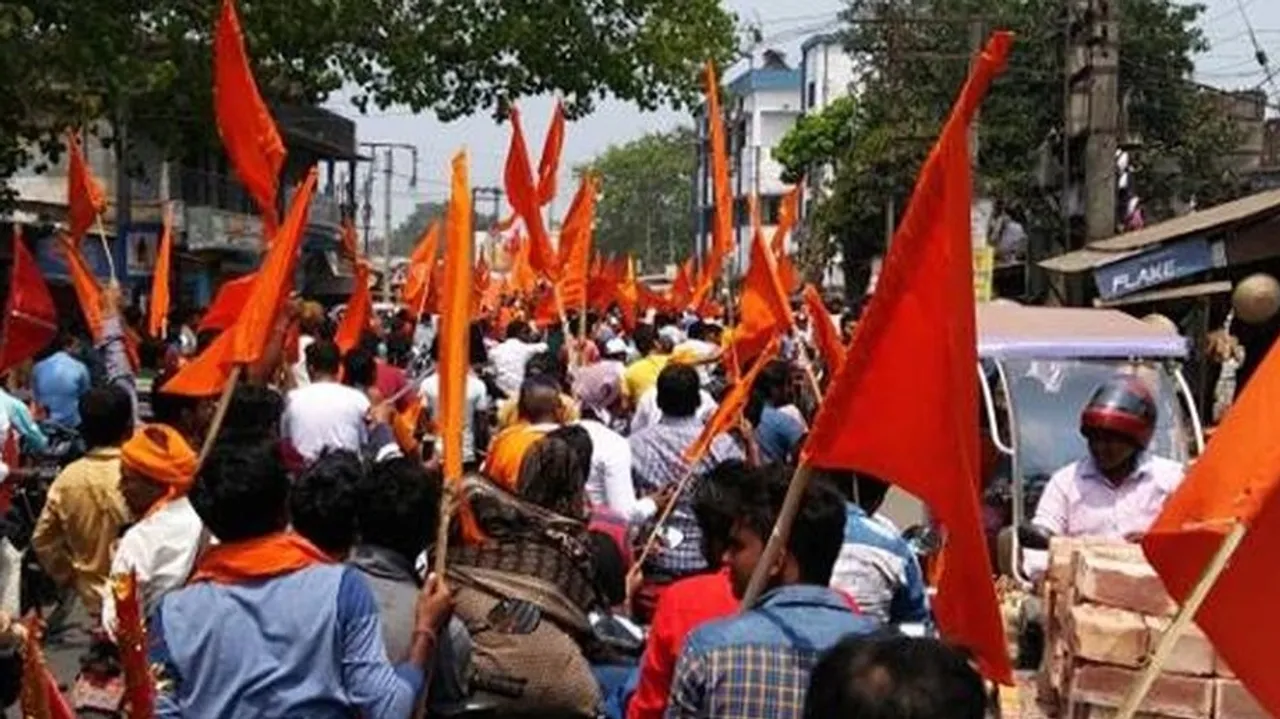 Women Bikers Lead Ram Navami Procession in Saffron Surge