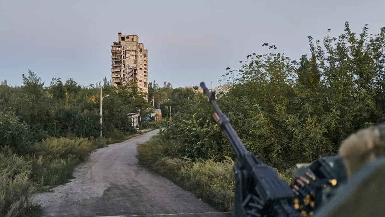 Russian Air Defense Supports Motorized Rifle Troops Advancing Near Avdiivka