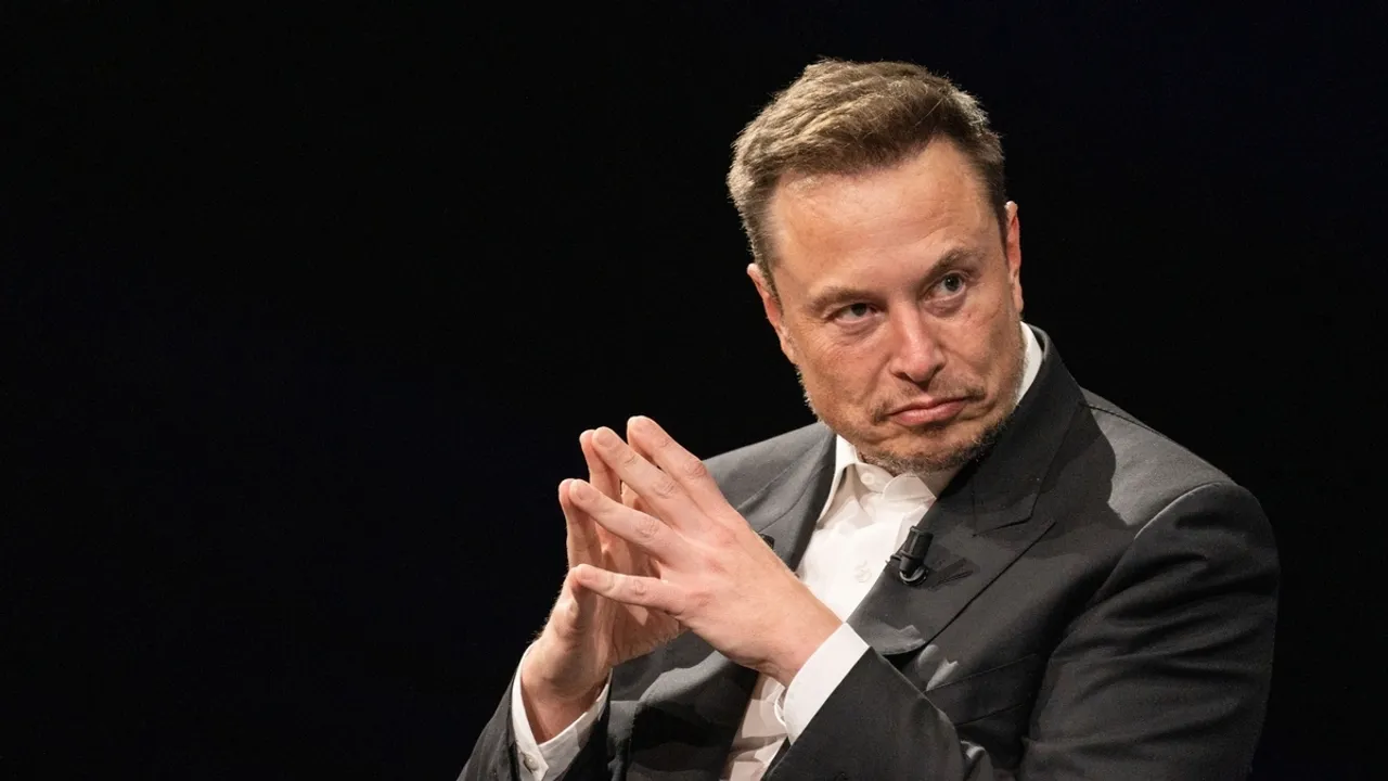 Elon Musk Visits Beijing, Seeks Approval to Transfer Tesla's China Driving Data Overseas