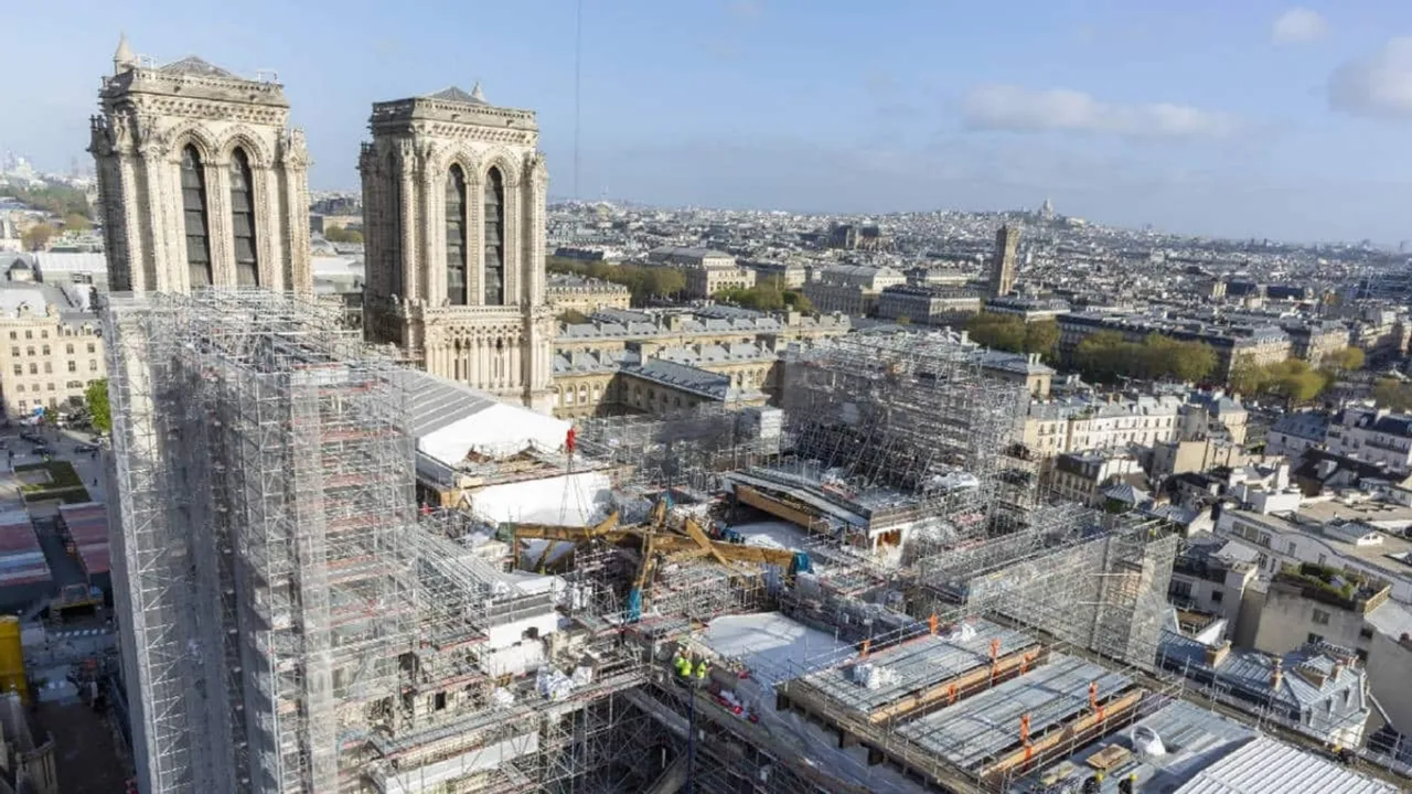 Notre Dame Cathedral Reconstruction Offers Lessons for Copenhagen After Stock Exchange Fire