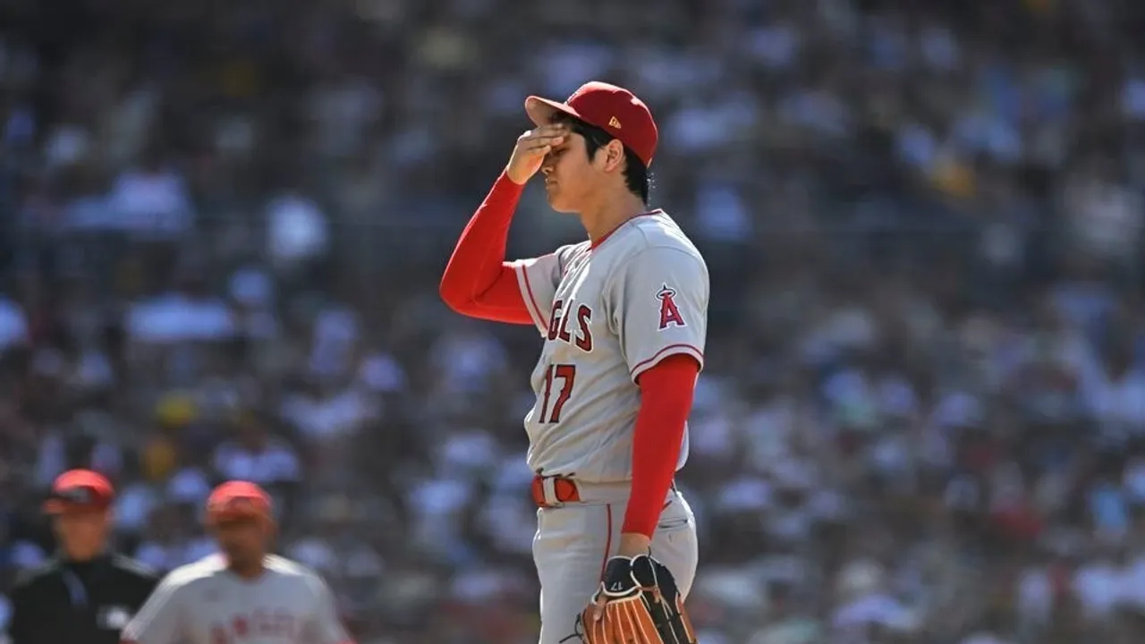 Shohei Ohtani Considering Giving Up Pitching for Dodgers