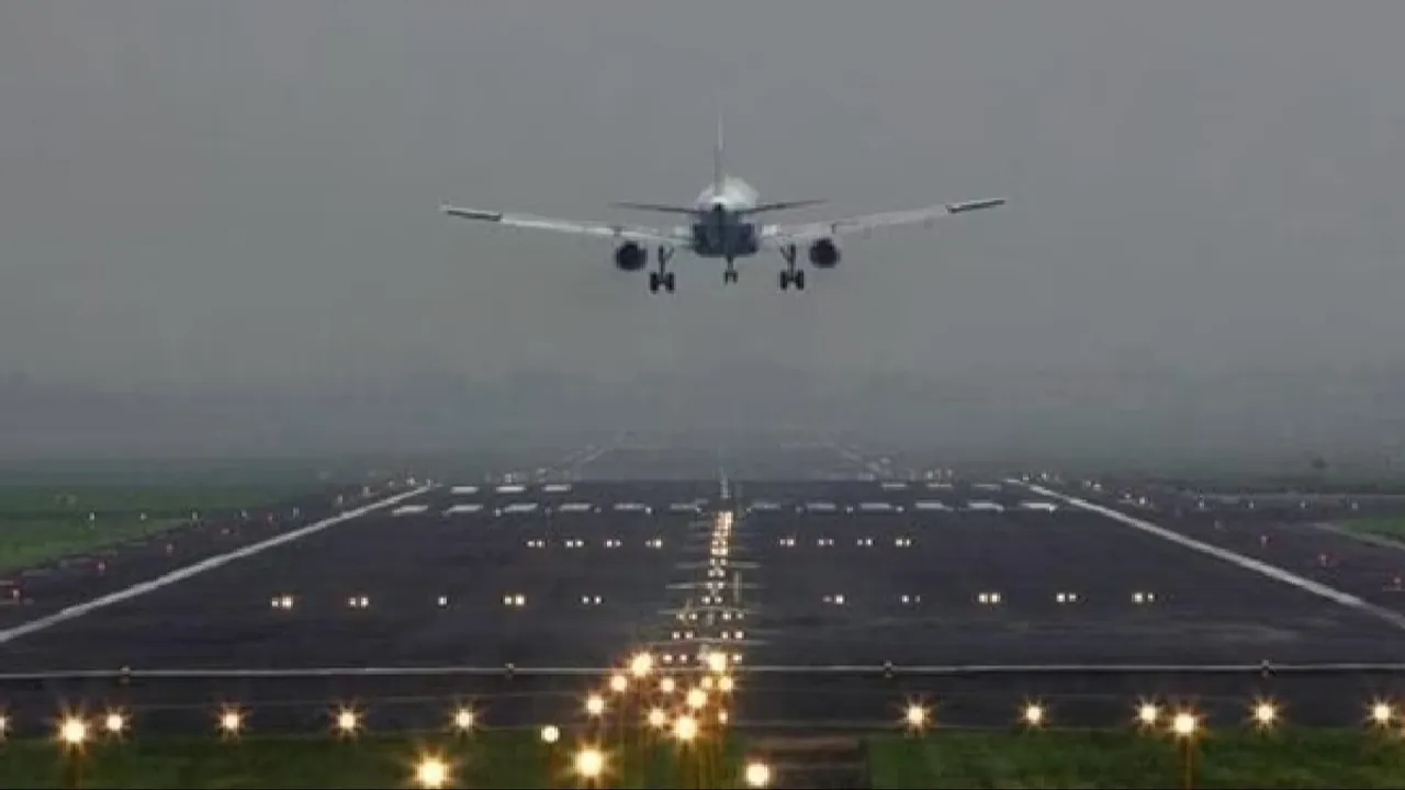 15 Flights Diverted from Delhi Airport Due to Heavy Rain and Thunderstorm