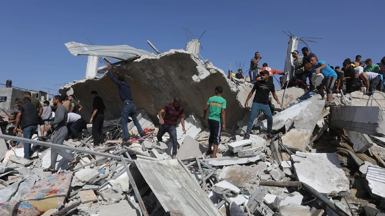 IsraeliWarPushes 1.74 Million Gazans into Poverty as Economy Collapses