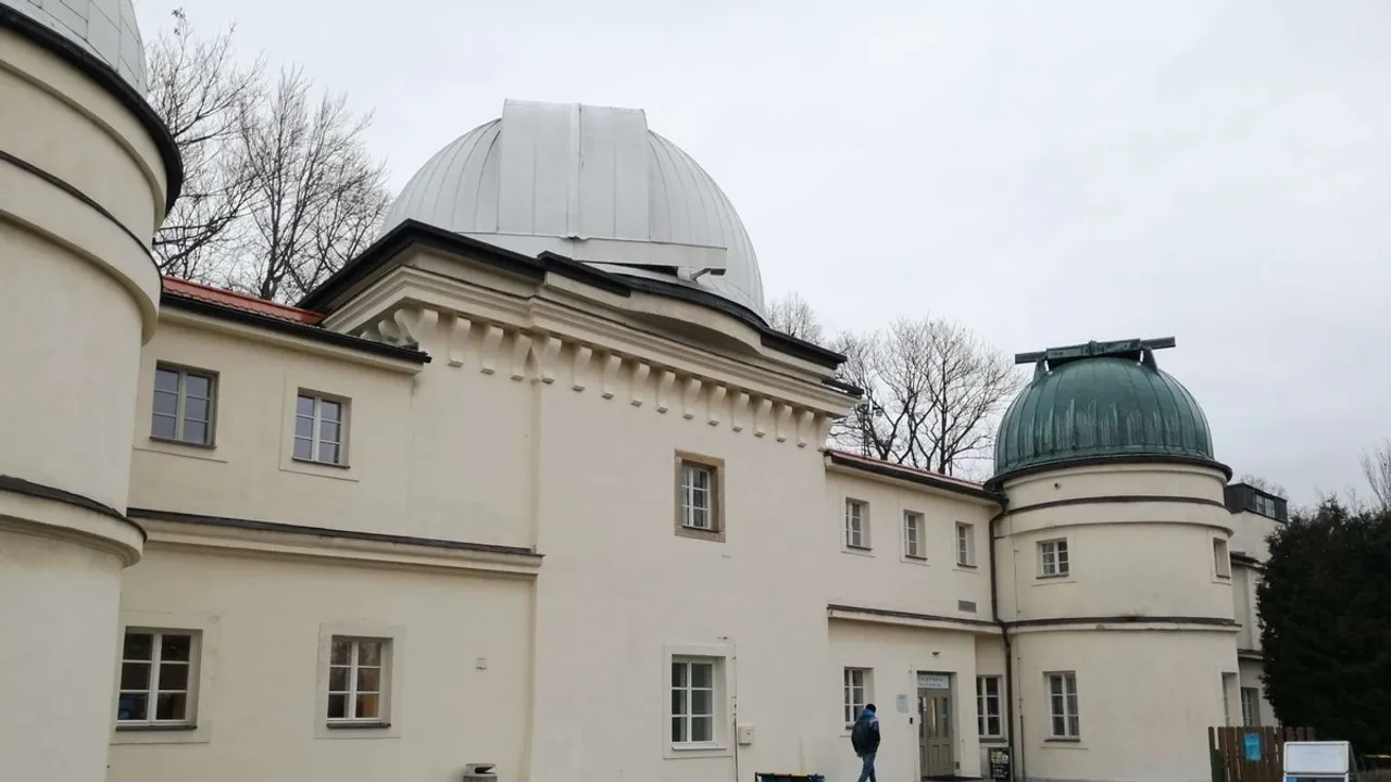 Petřín Observatory Unveils Renovated Telescope, Enhancing Stargazing in Prague