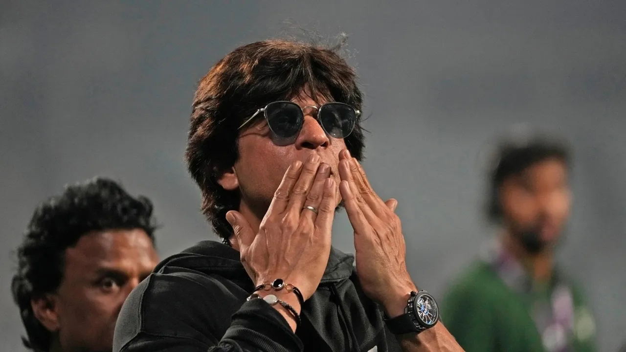 Fans Worry About Shah Rukh Khan's Well-Being After Concerning Video Surfaces