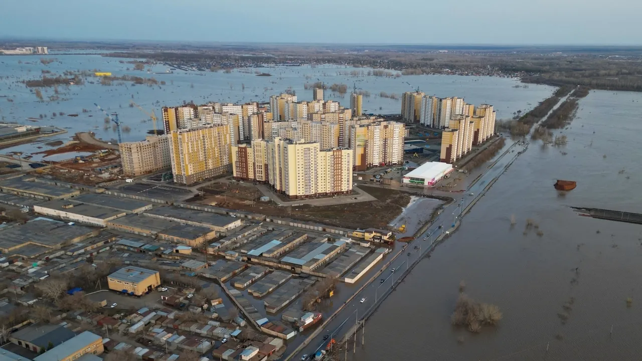 Ural River Level Drops Below Dangerous Mark Near Orenburg, Russia