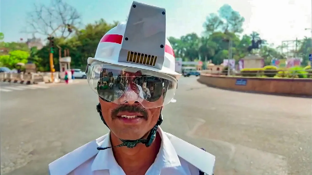 IIM Vadodara Students Develop Battery-Powered AC Helmets for Traffic Police