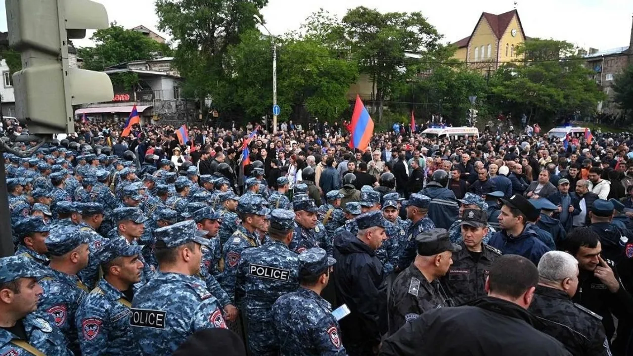 Armenian Authorities Release Over 270 Protesters Amid Calls for Prime Minister's Resignation