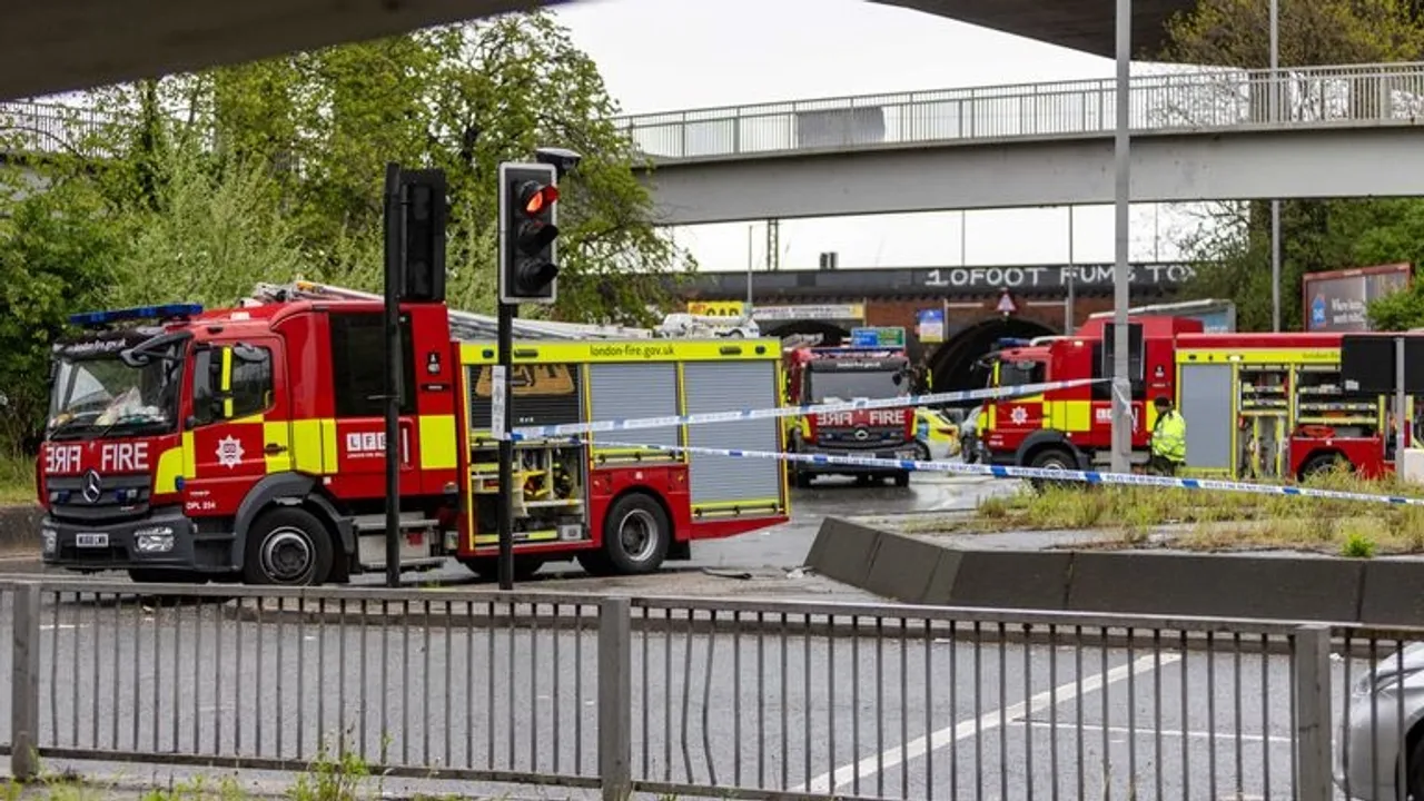 Three Men Killed in North London Car Crash, Two Others Injured