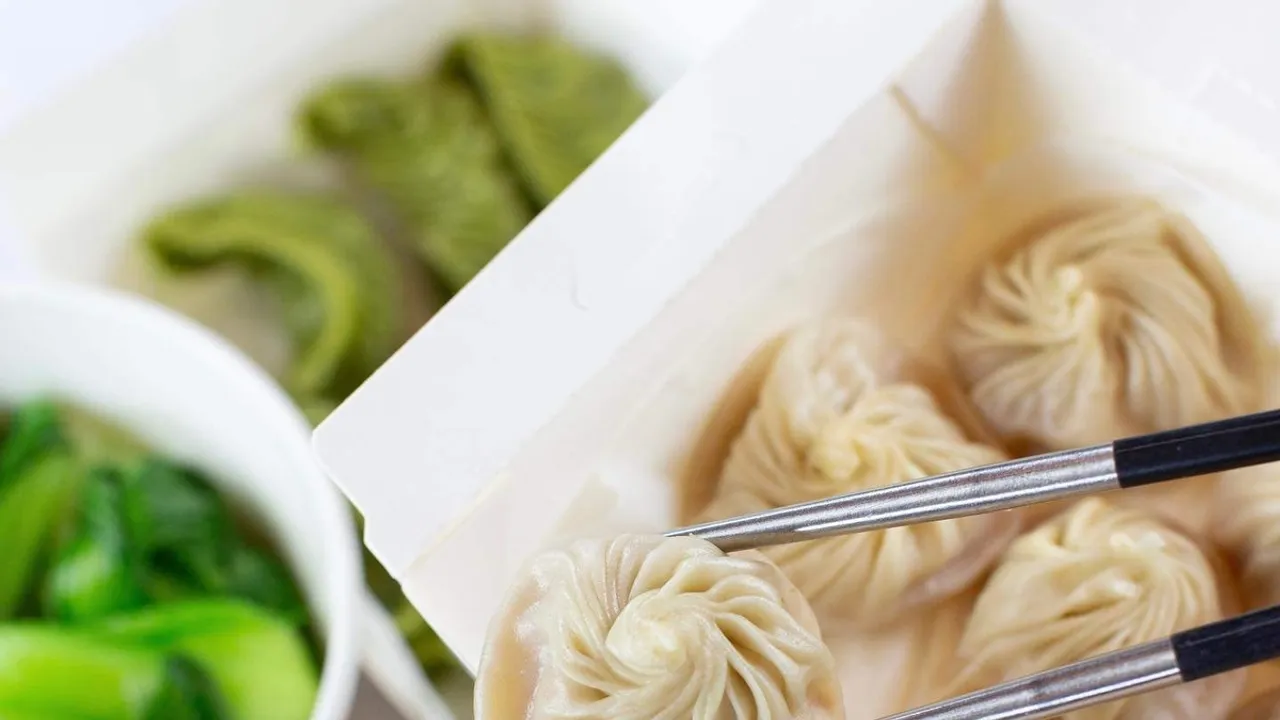 Soup Dumpling Mania Hits Manhattan as Foodies Flock to New Restaurants