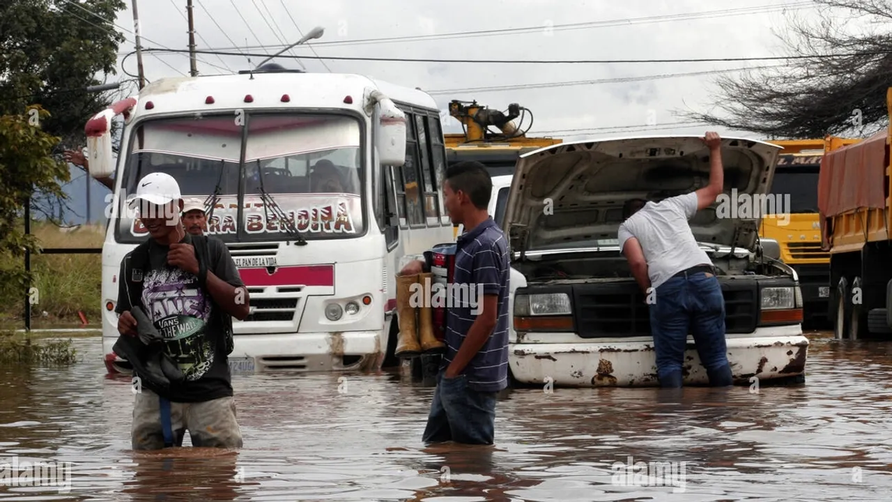 Heavy Rains Cause Flooding and Road Chaos in Central Venezuela