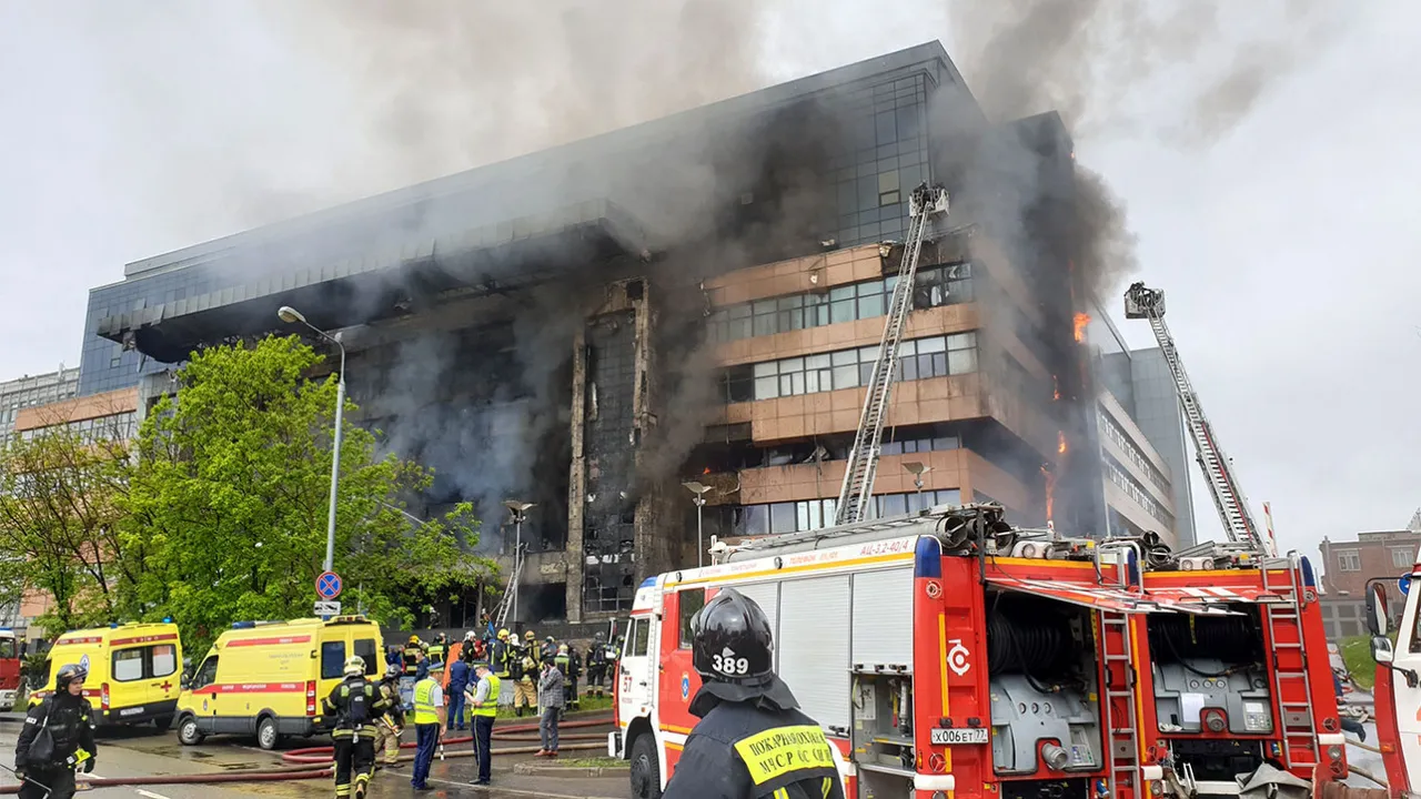 A devastating fire in an office building in Moscow resulted in eight deaths.