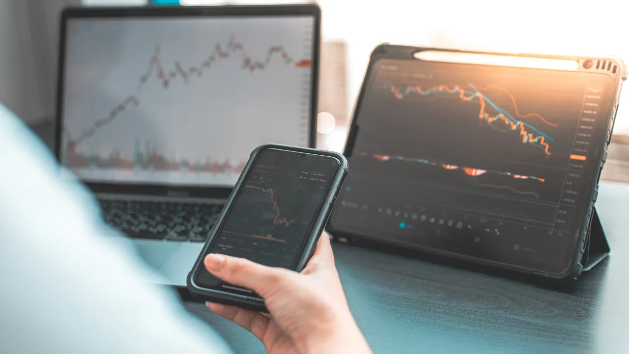 What to Look for in a Trading Website for Optimal Performance