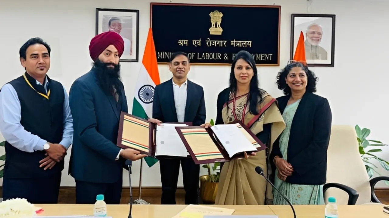 Labour Ministry Partners with APNA to open 10 Lakh Job offers annually on NCS portal