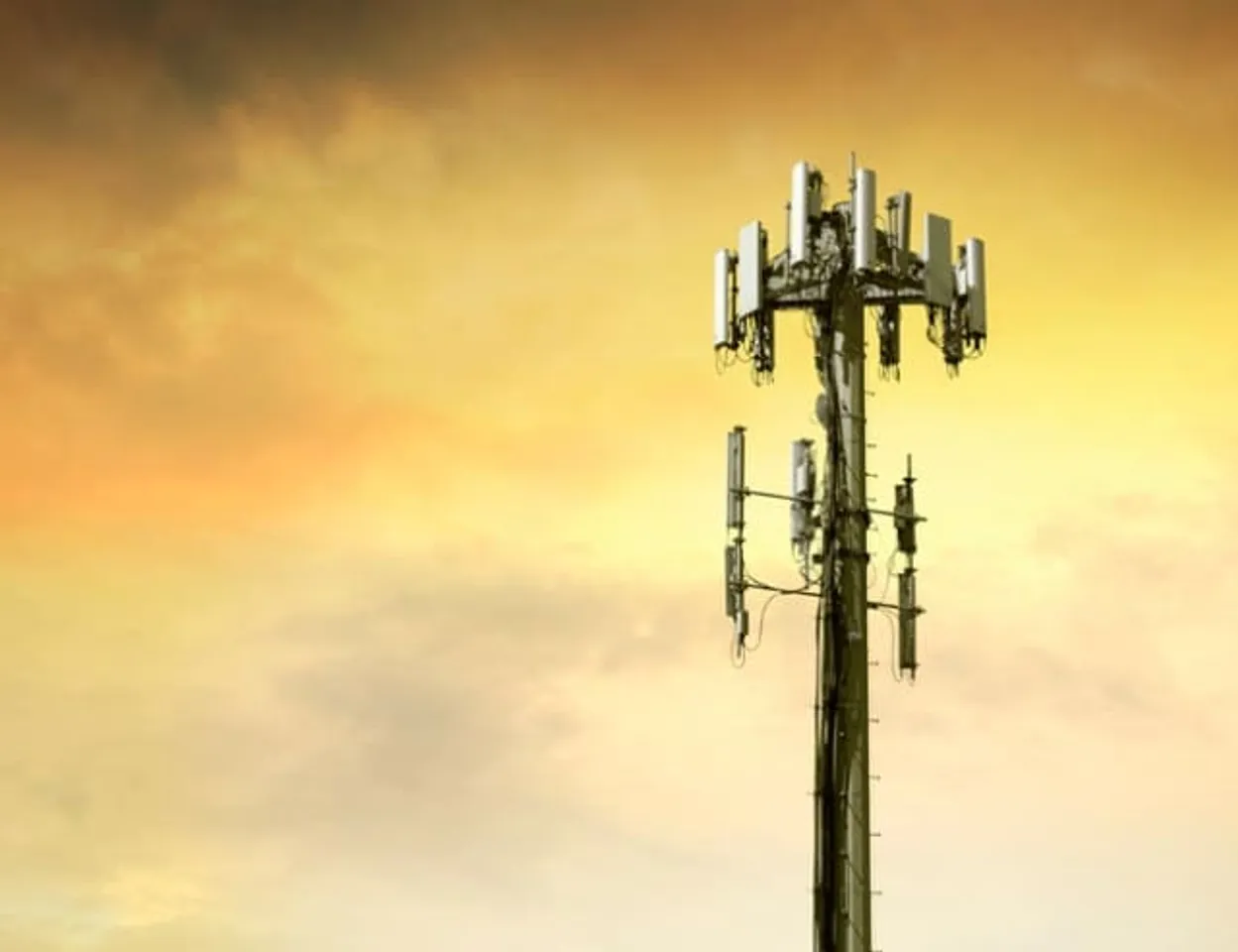Spectrum Auction: Govt rakes in Rs 96,000 crore on Day 7