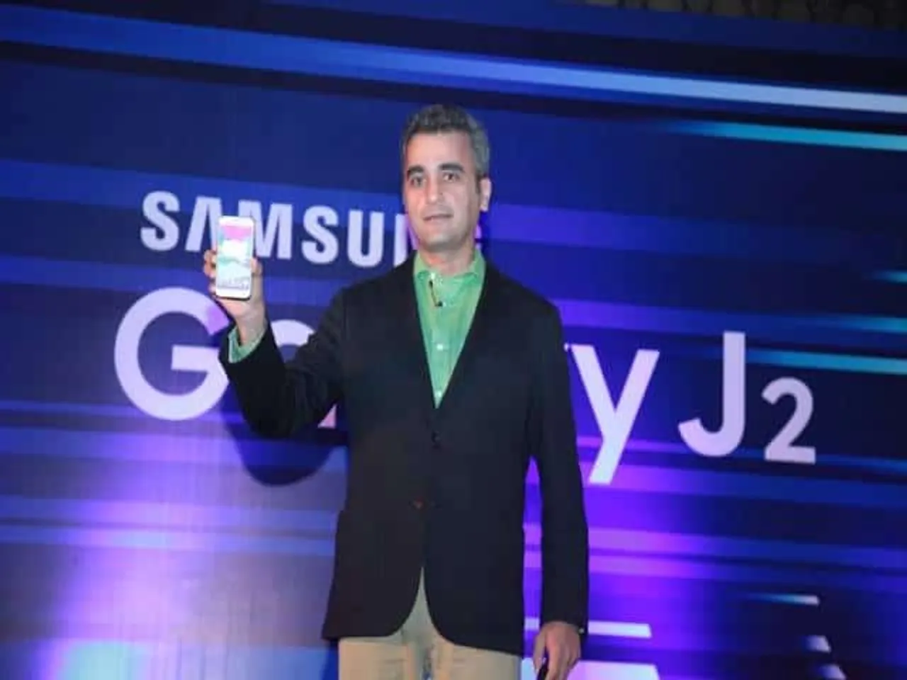 Asim Warsi, Vice President, Marketing-IT & Mobile at Samsung India launches Galaxy J2 in Bengaluru