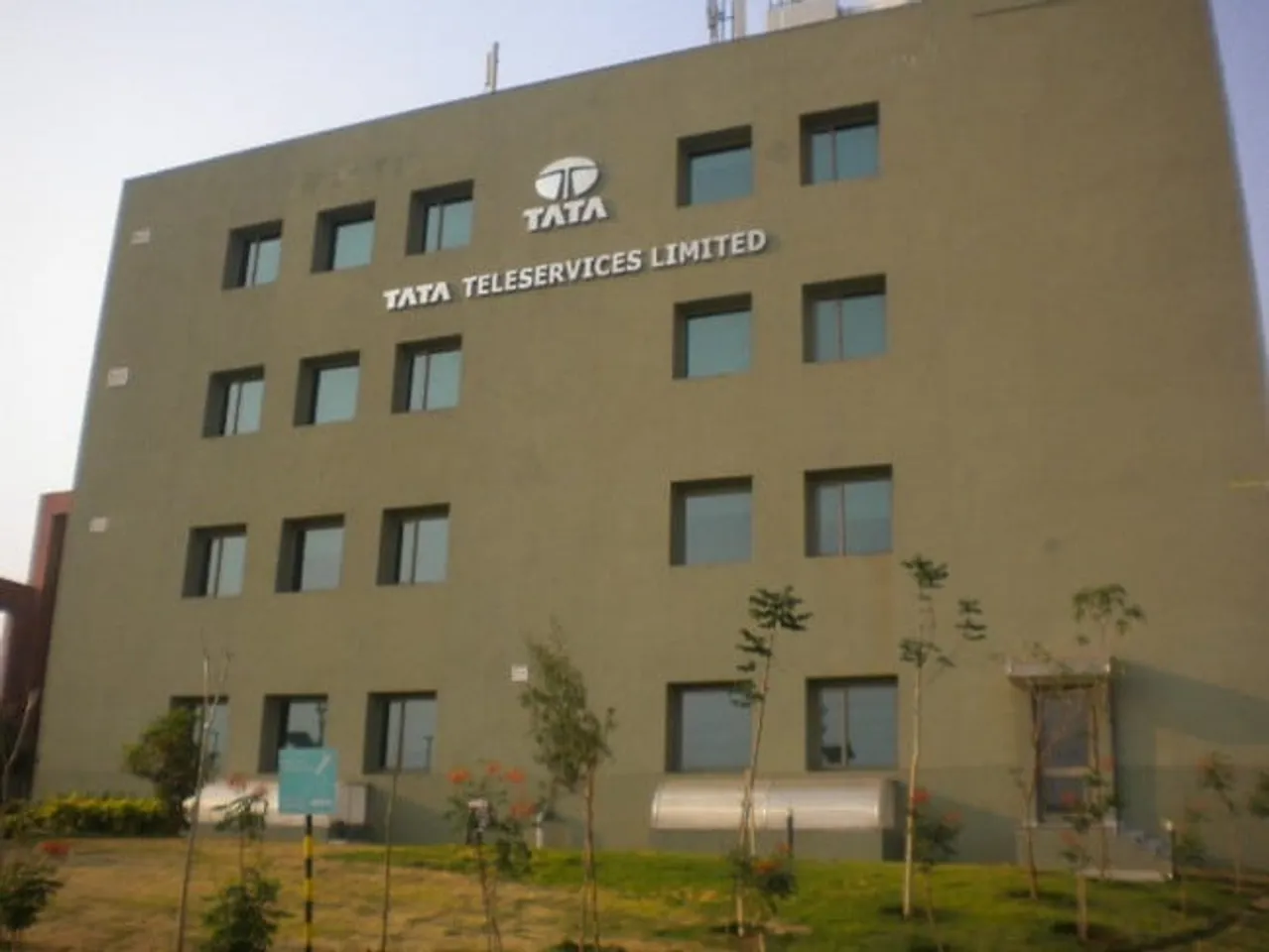 Tata Teleservices subsidiary to raise Rs. 3000 crore