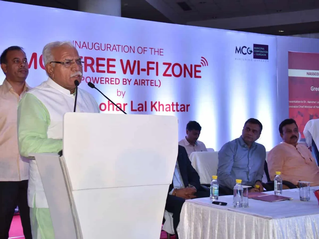 Haryana Chief Minister unveiles the free Wi Fi Zone in Gurugram