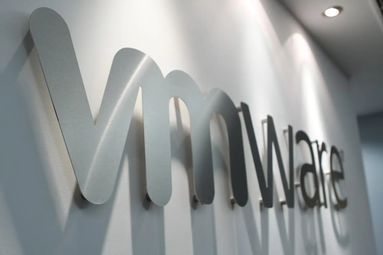 VMware joins hands with Microsoft