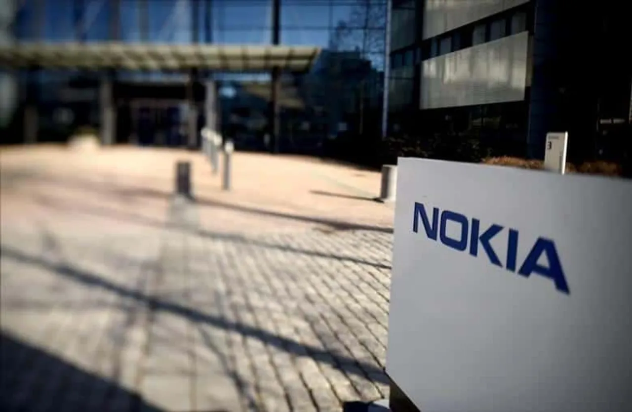 Nokia plans to cut up to jobs
